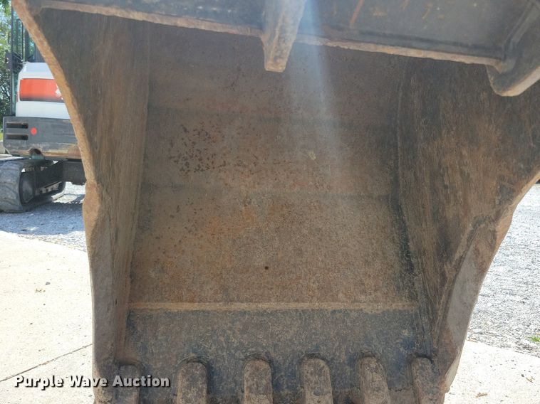 image for item DA7238 2018 Bobcat E85  mini excavator