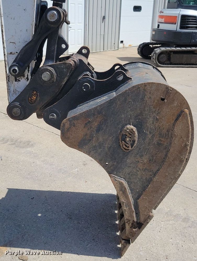 image for item DA7238 2018 Bobcat E85  mini excavator