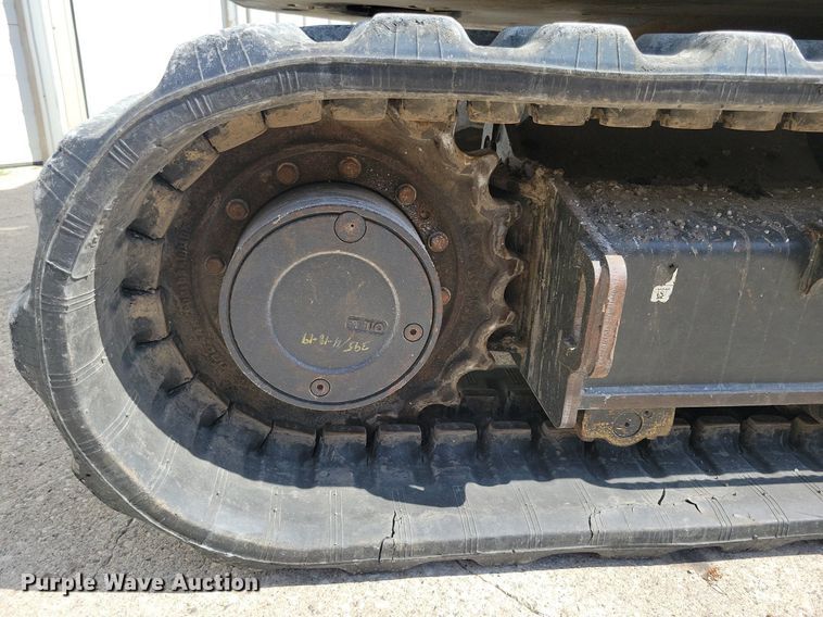 image for item DA7238 2018 Bobcat E85  mini excavator