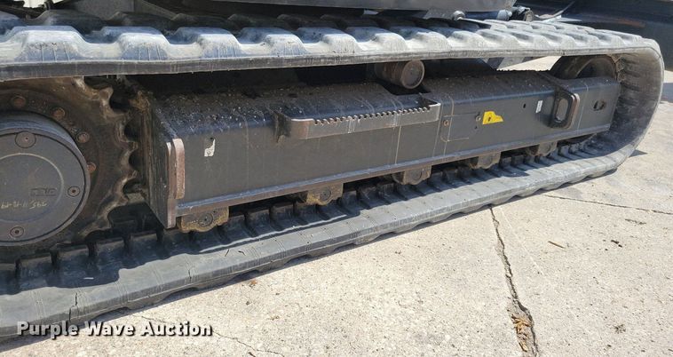 image for item DA7238 2018 Bobcat E85  mini excavator