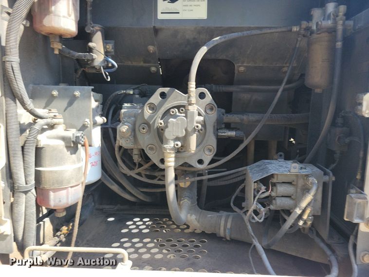 image for item DA7239 2007 Link Belt 210 X2  excavator