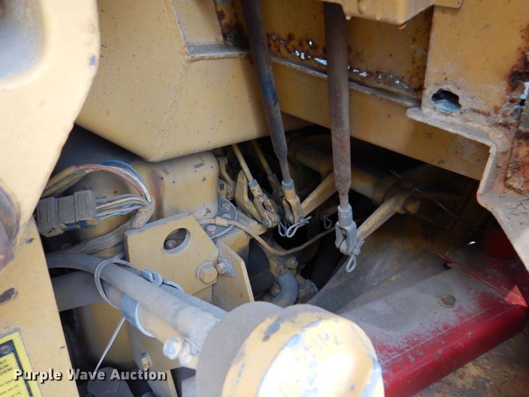 image for item DA7240 1988 Caterpillar 943  track loader