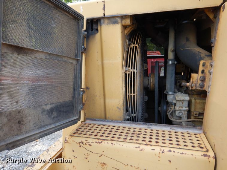 image for item DA7240 1988 Caterpillar 943  track loader