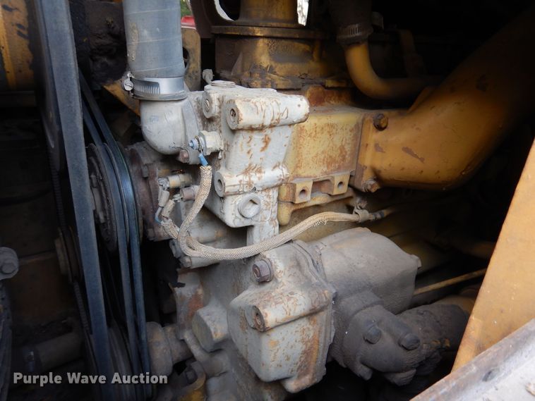 image for item DA7240 1988 Caterpillar 943  track loader