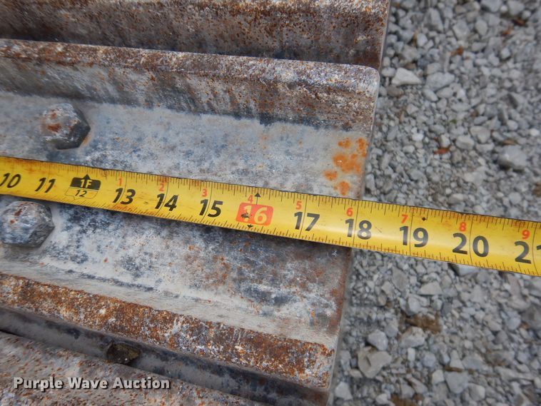 image for item DA7240 1988 Caterpillar 943  track loader