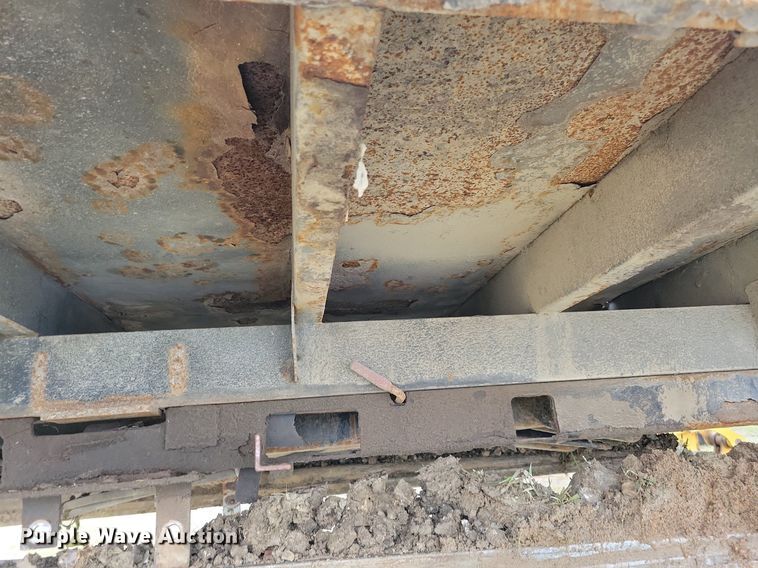 image for item DA7246 Knapheide PVMXT-123C  dump flatbed