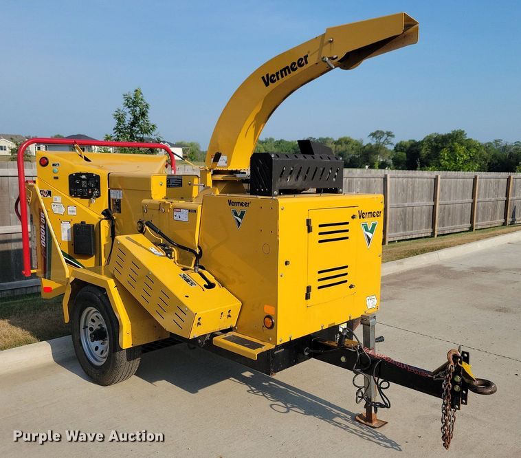 image for item DA7249 2018 Vermeer BC1000XL  wood chipper