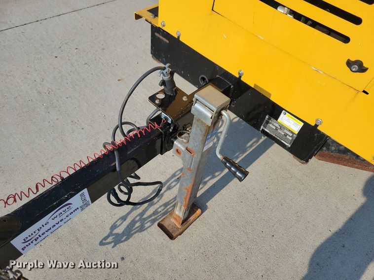 image for item DA7249 2018 Vermeer BC1000XL  wood chipper