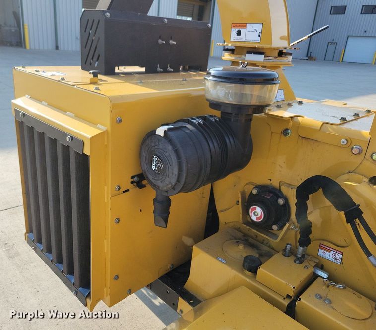 image for item DA7249 2018 Vermeer BC1000XL  wood chipper