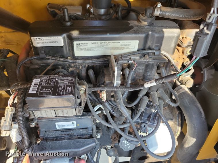 image for item DA7249 2018 Vermeer BC1000XL  wood chipper