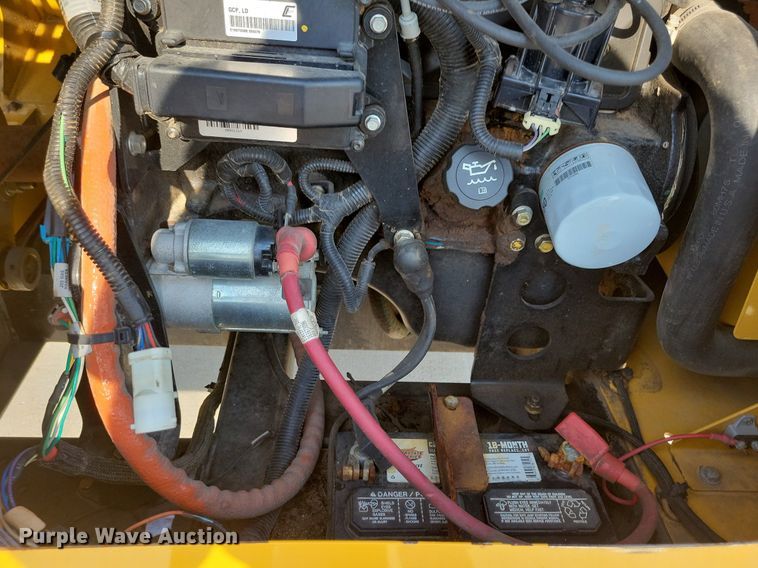 image for item DA7249 2018 Vermeer BC1000XL  wood chipper