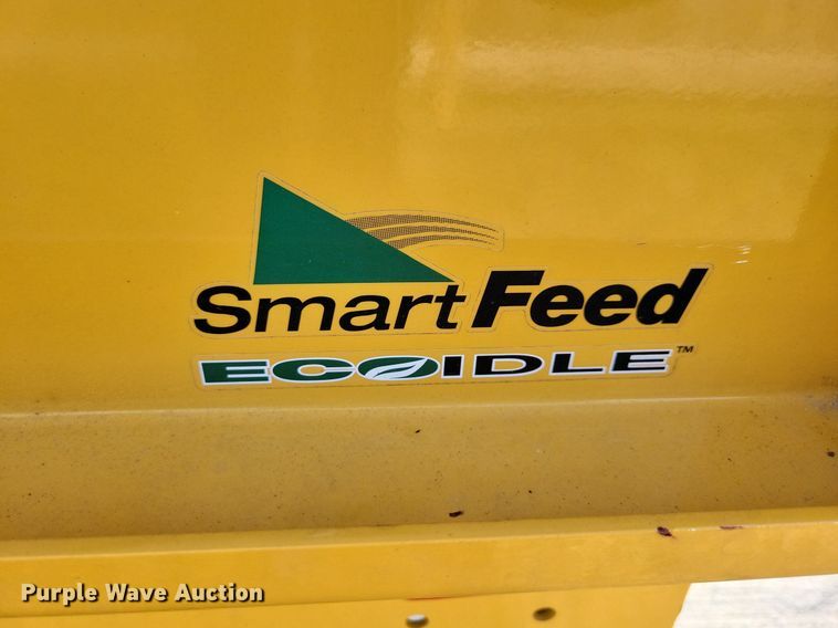 image for item DA7249 2018 Vermeer BC1000XL  wood chipper