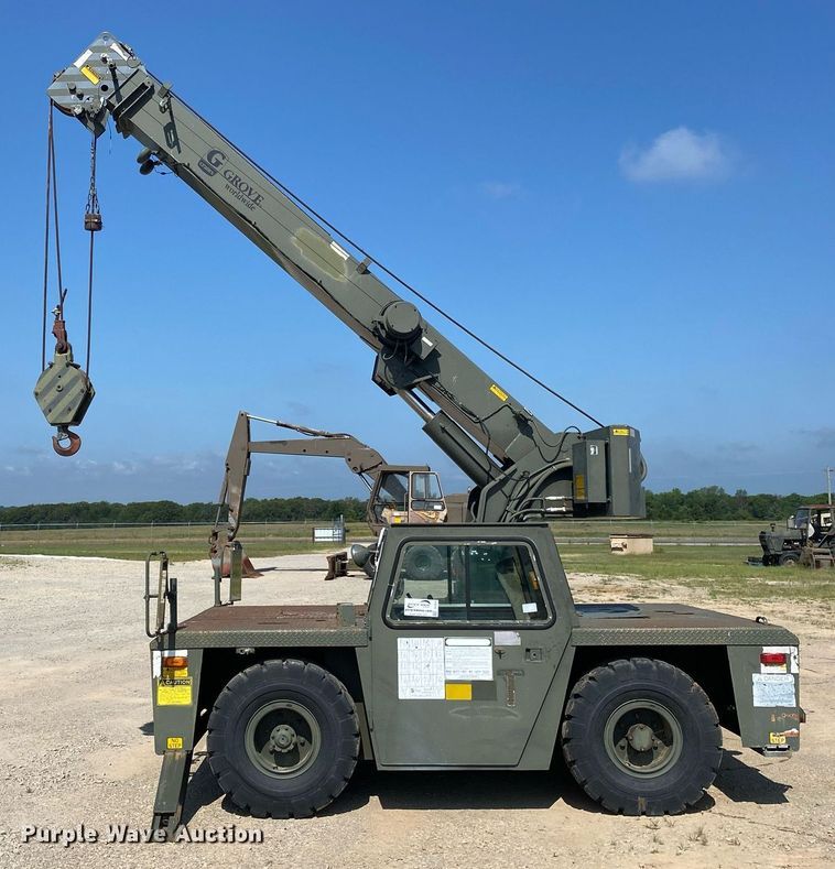image for item DI7834 1993 Grove AP-308  crane