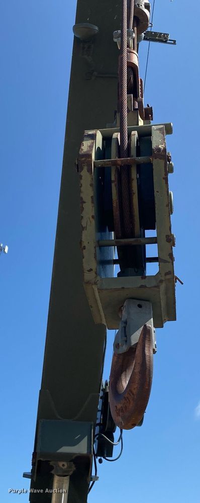 image for item DI7834 1993 Grove AP-308  crane