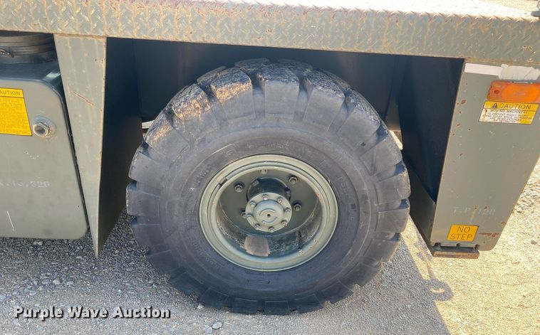 image for item DI7834 1993 Grove AP-308  crane