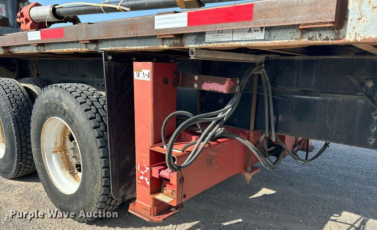 image for item DI7918 2003 Sterling L-Line  crane truck