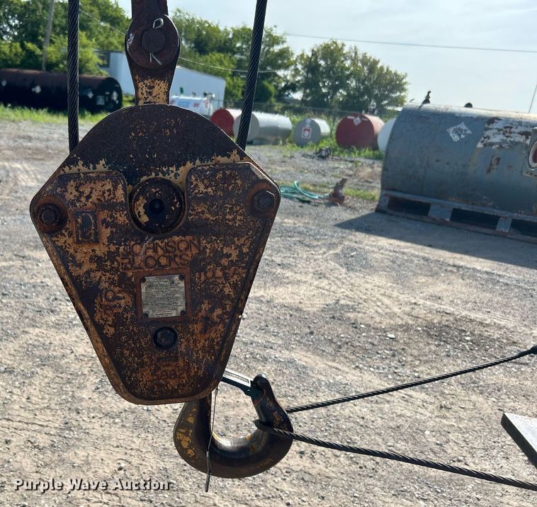 image for item DI7918 2003 Sterling L-Line  crane truck