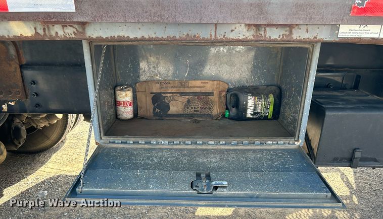 image for item DI7918 2003 Sterling L-Line  crane truck