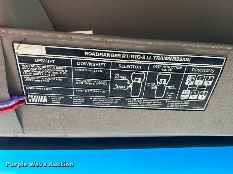 image for item DI7918 2003 Sterling L-Line  crane truck