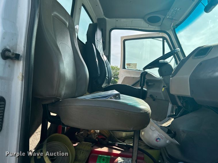 image for item DI7918 2003 Sterling L-Line  crane truck