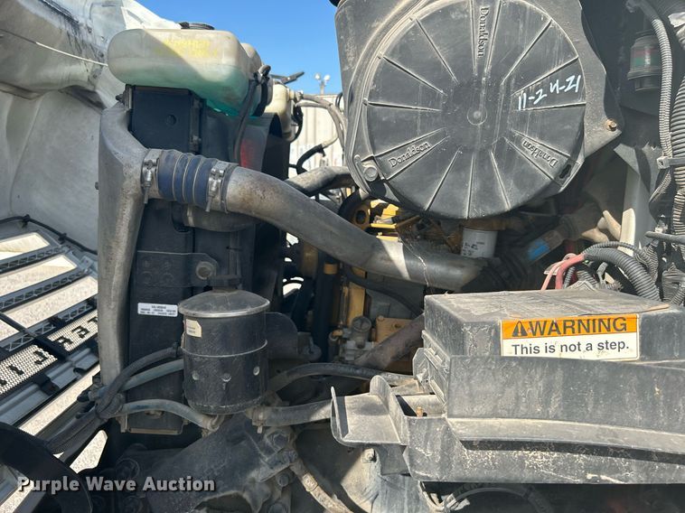 image for item DI7918 2003 Sterling L-Line  crane truck