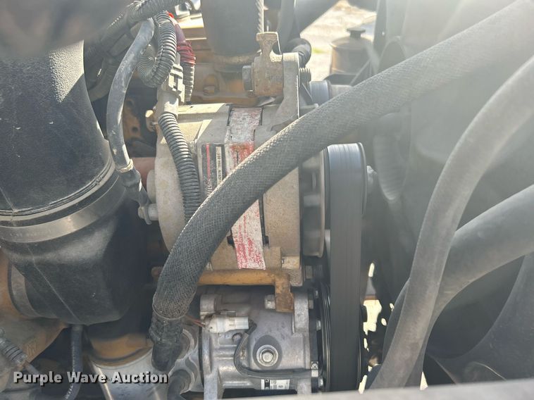 image for item DI7918 2003 Sterling L-Line  crane truck