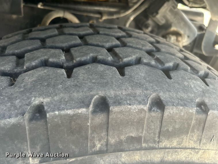 image for item DI7918 2003 Sterling L-Line  crane truck