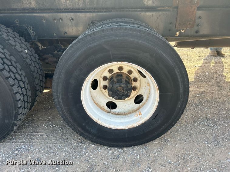 image for item DI7918 2003 Sterling L-Line  crane truck