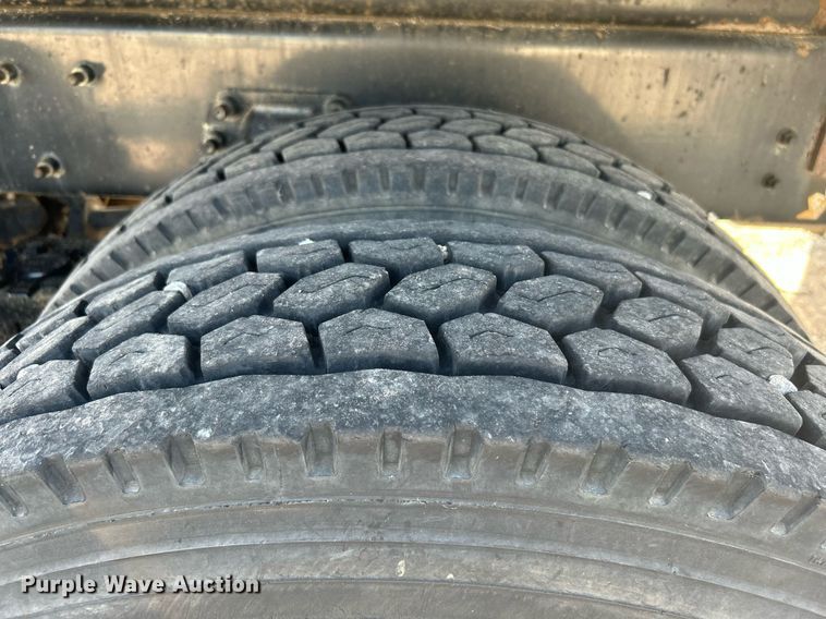 image for item DI7918 2003 Sterling L-Line  crane truck