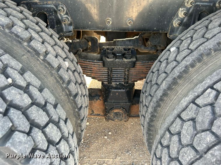 image for item DI7918 2003 Sterling L-Line  crane truck