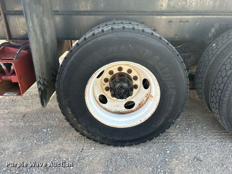 image for item DI7918 2003 Sterling L-Line  crane truck