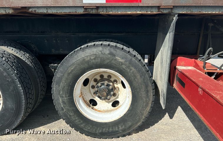 image for item DI7918 2003 Sterling L-Line  crane truck