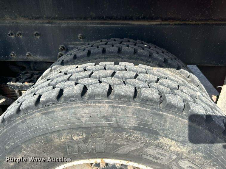 image for item DI7918 2003 Sterling L-Line  crane truck