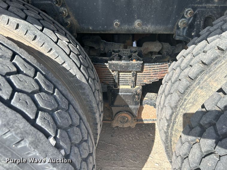 image for item DI7918 2003 Sterling L-Line  crane truck