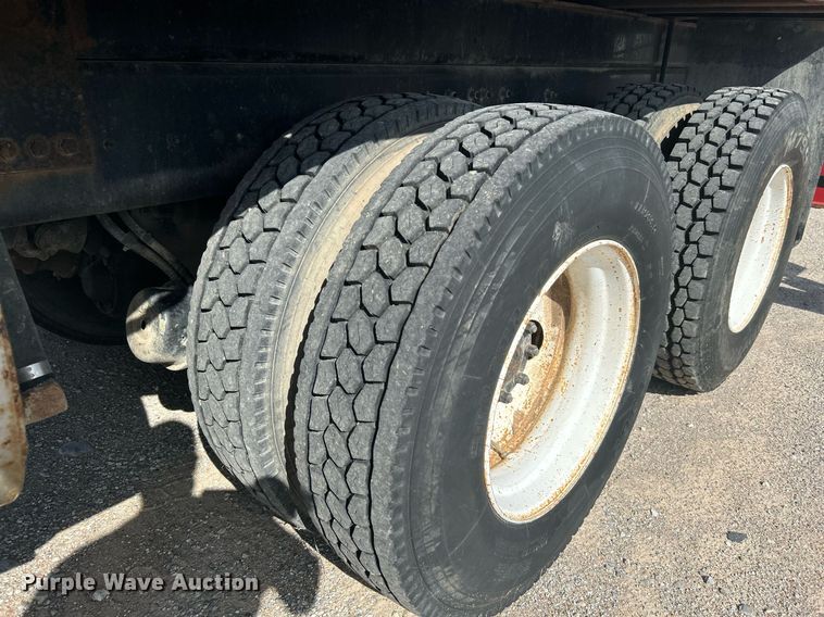 image for item DI7918 2003 Sterling L-Line  crane truck