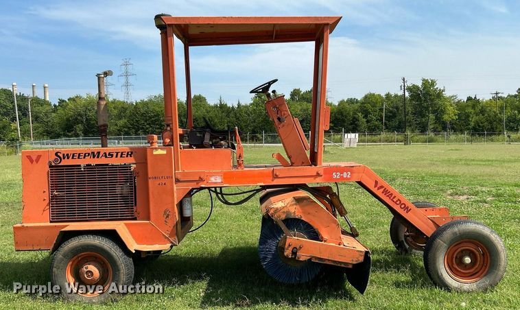 image for item DI7925 1987 Waldon SweepMaster broom