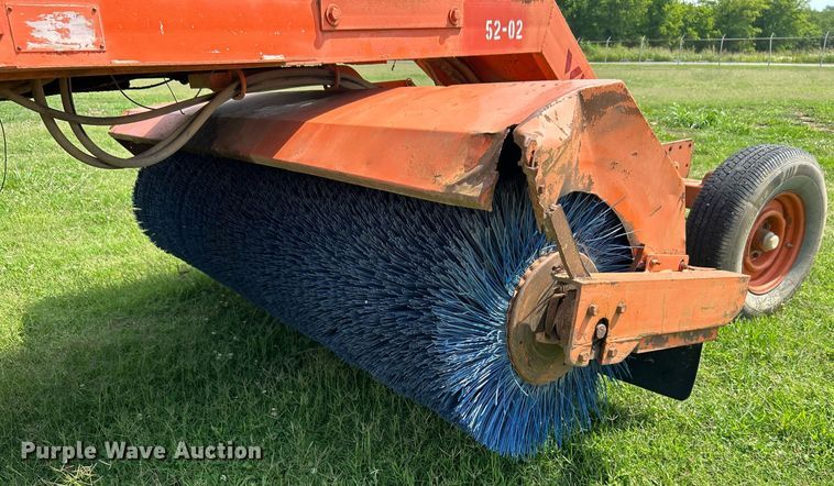 image for item DI7925 1987 Waldon SweepMaster broom