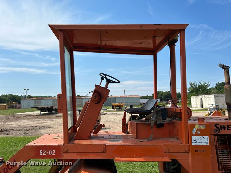 image for item DI7925 1987 Waldon SweepMaster broom