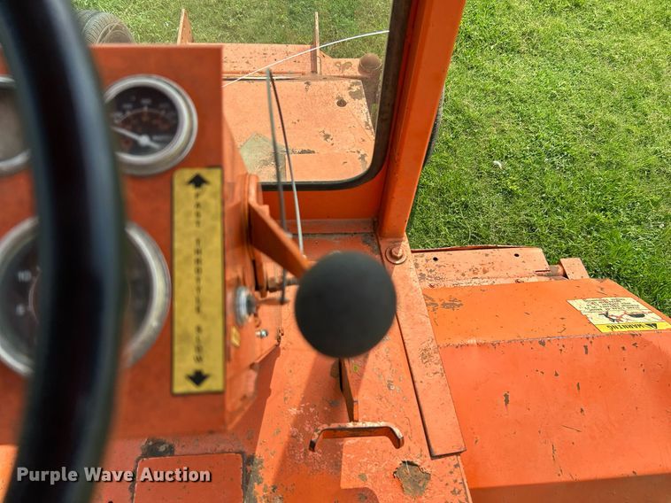 image for item DI7925 1987 Waldon SweepMaster broom