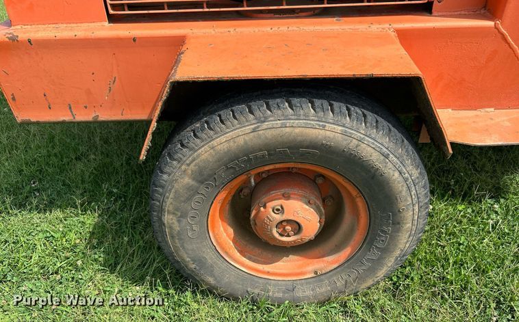 image for item DI7925 1987 Waldon SweepMaster broom