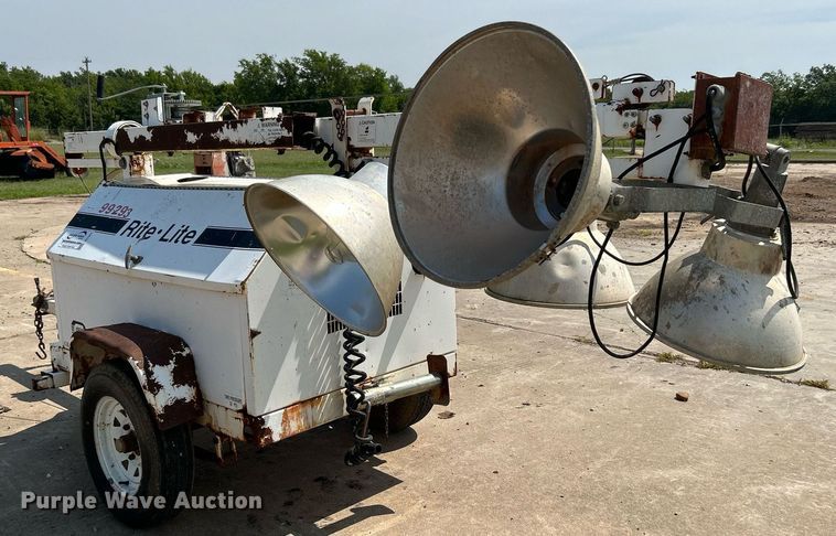 image for item DI7927 Coleman Engineering MH4000RL  light plant