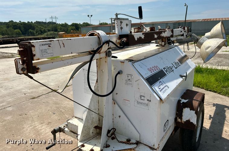 image for item DI7927 Coleman Engineering MH4000RL  light plant