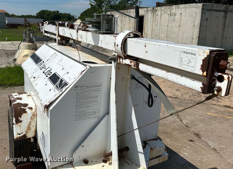 image for item DI7927 Coleman Engineering MH4000RL  light plant