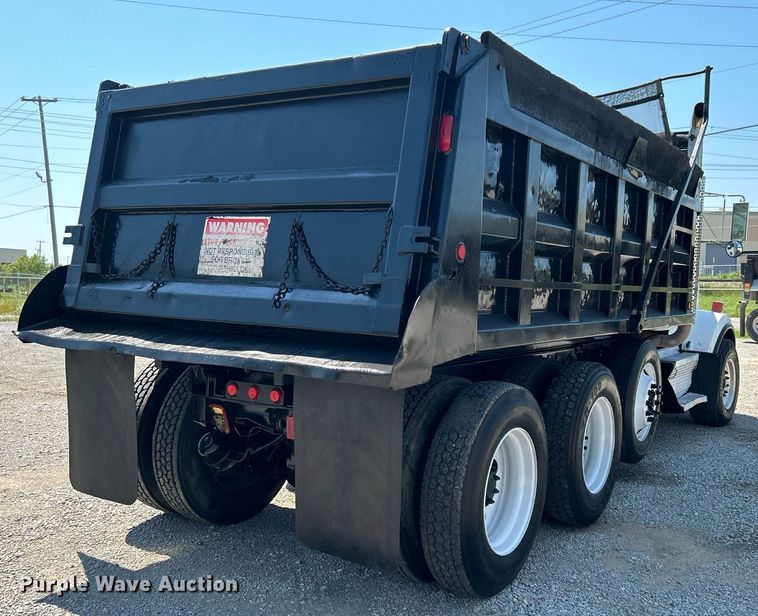 image for item DI7940 2009 Kenworth T800  dump truck