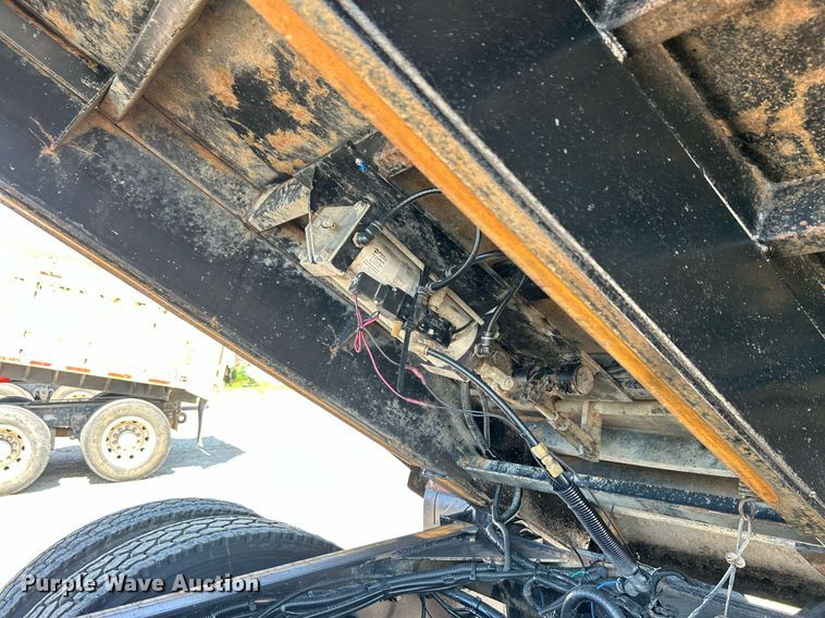 image for item DI7940 2009 Kenworth T800  dump truck