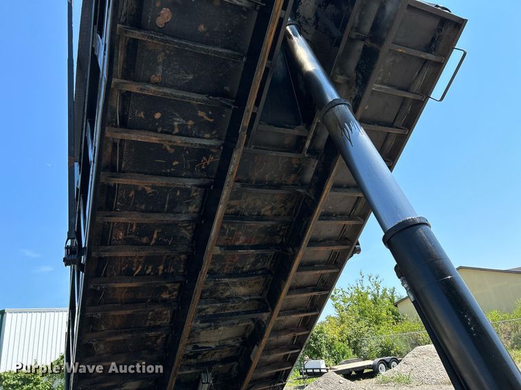 image for item DI7940 2009 Kenworth T800  dump truck