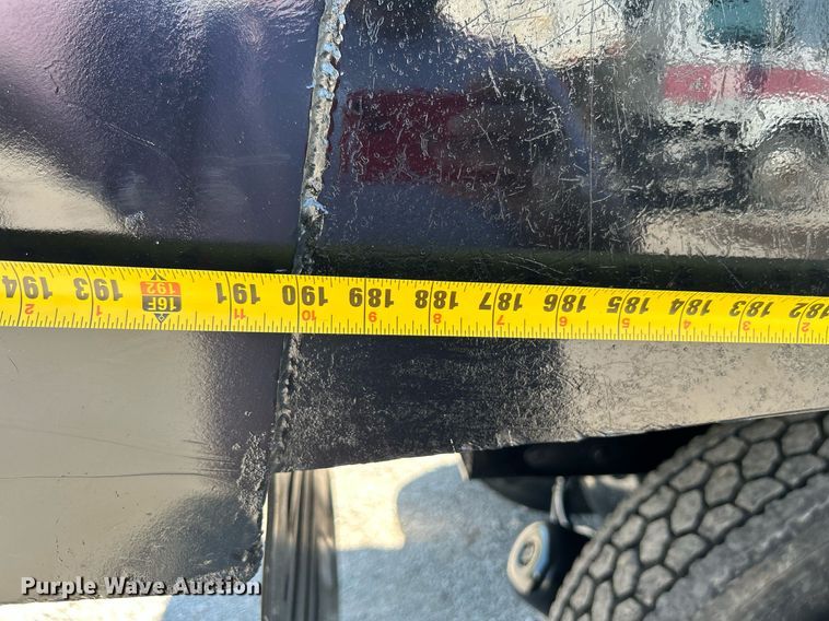 image for item DI7940 2009 Kenworth T800  dump truck