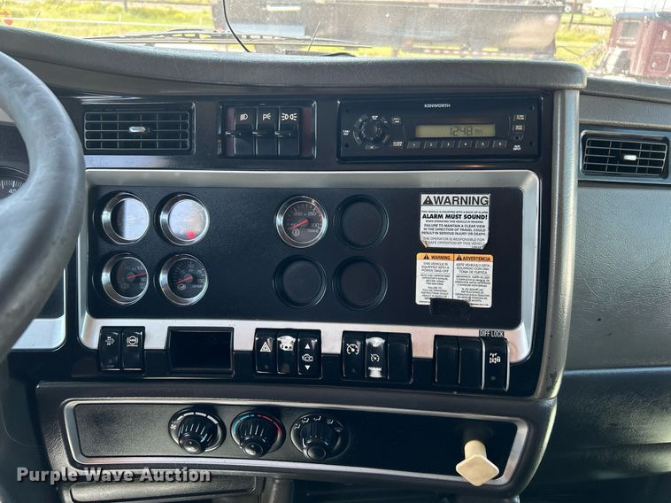 image for item DI7940 2009 Kenworth T800  dump truck