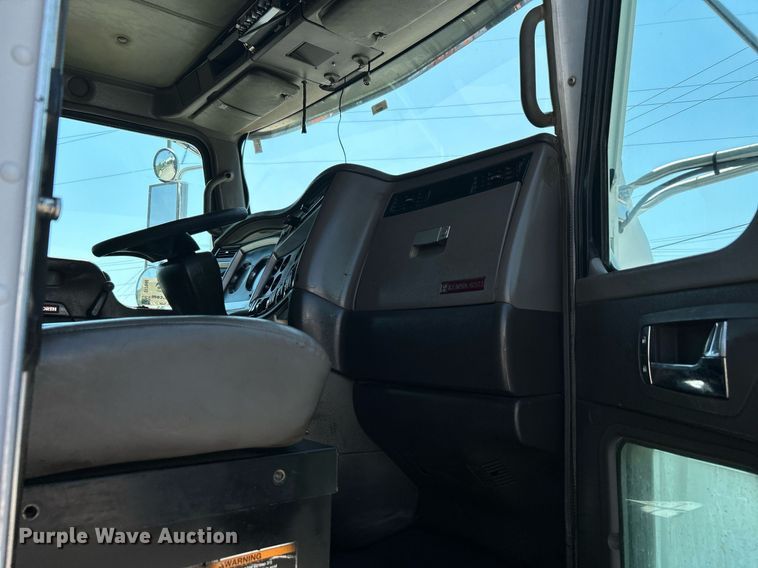 image for item DI7940 2009 Kenworth T800  dump truck