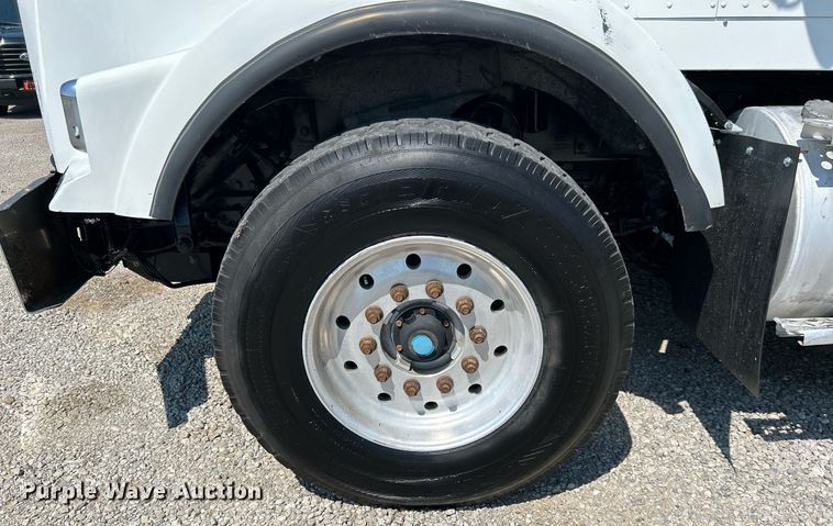 image for item DI7940 2009 Kenworth T800  dump truck